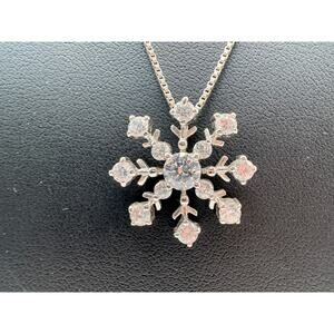 Sterling Silver CZ‎ Snowflake Pendant 2/20" chain 5.4g